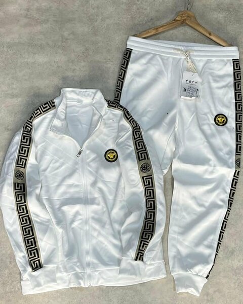 Complet Versace disponible