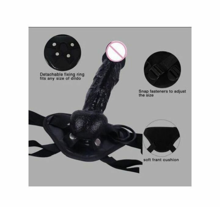 Harnais avec gode réaliste