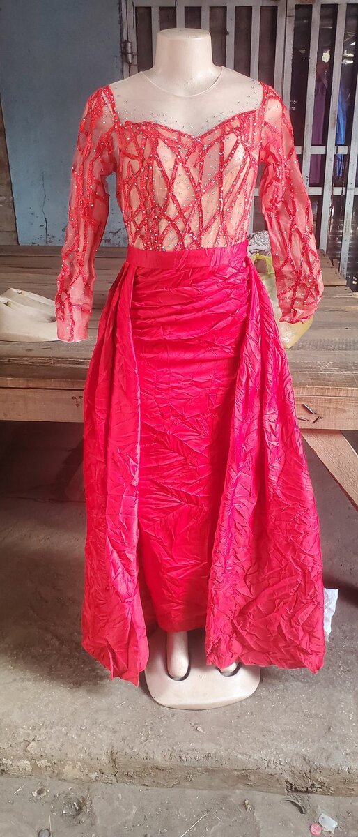 Ladies dinner dresses