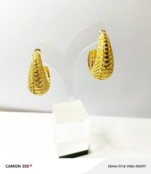 Boucles d'oreilles en or élégant