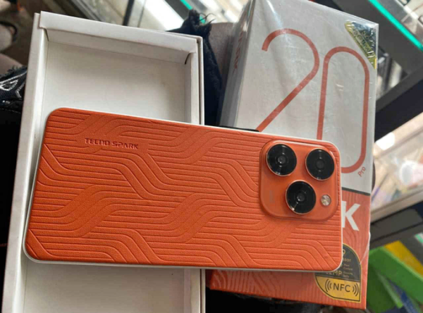 Tecno Spark 20 Pro Smartphone