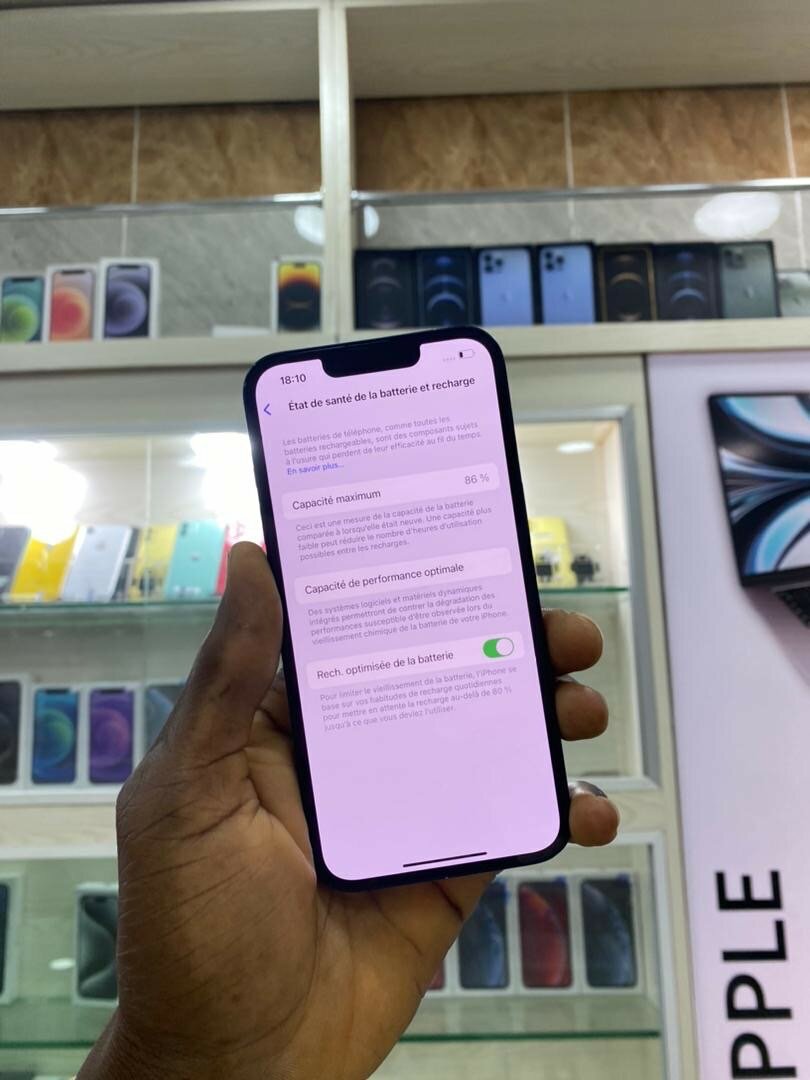 iPhone 13 128g très propre