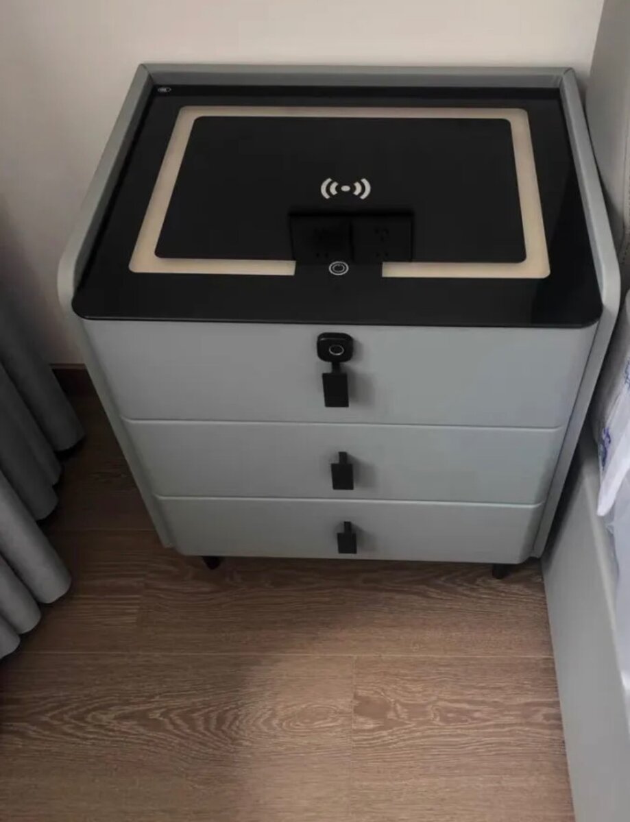 Тумбочка(шкафчик)