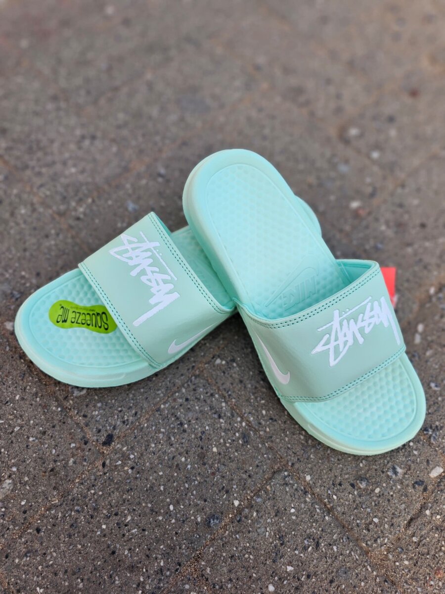 squeeze Me Nike slides in box
