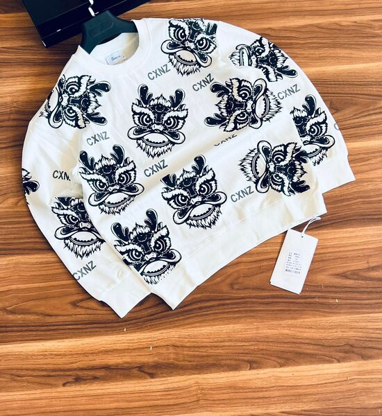 Hoodies / Sweatshirts