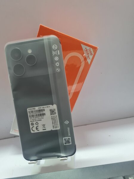 TECNO SPARK 40 Smartphone