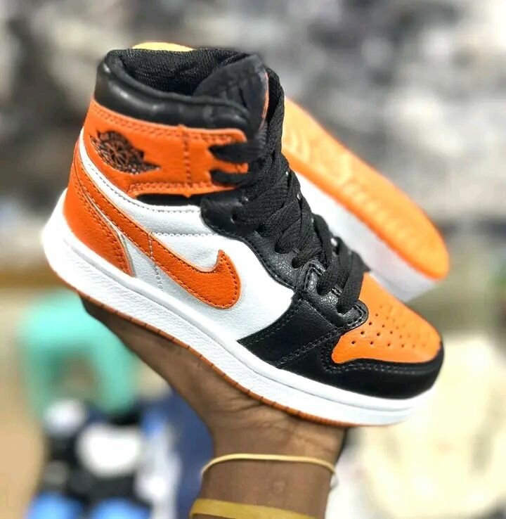 Baskets montantes enfant stylées