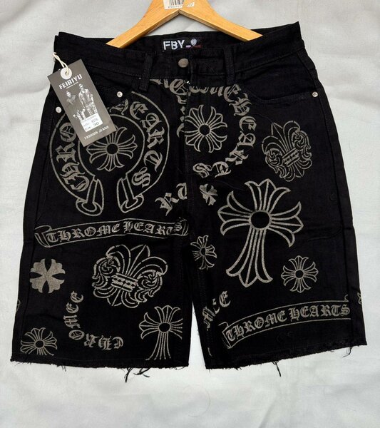 Shorts tendance en jean brodé