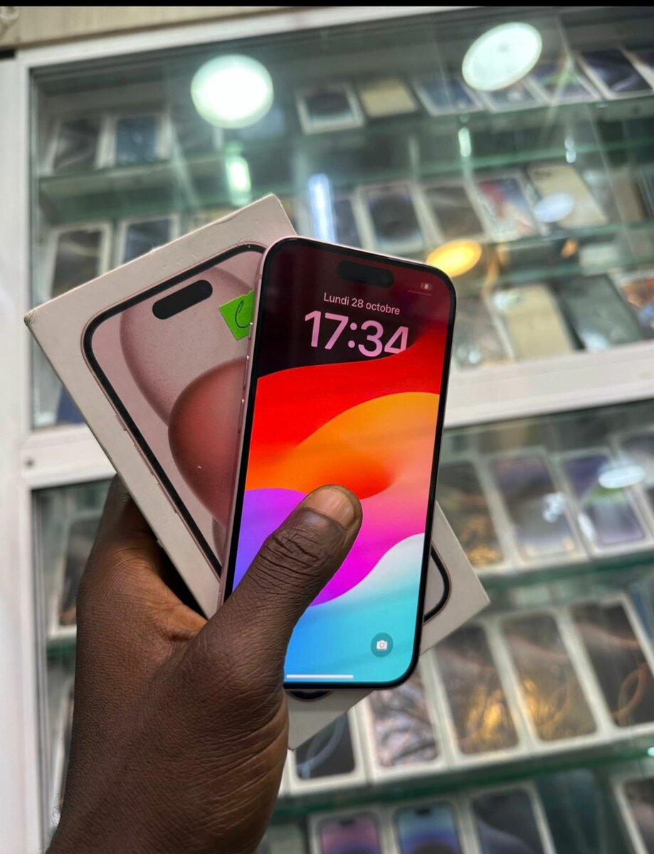 iPhone 13 Rose Design