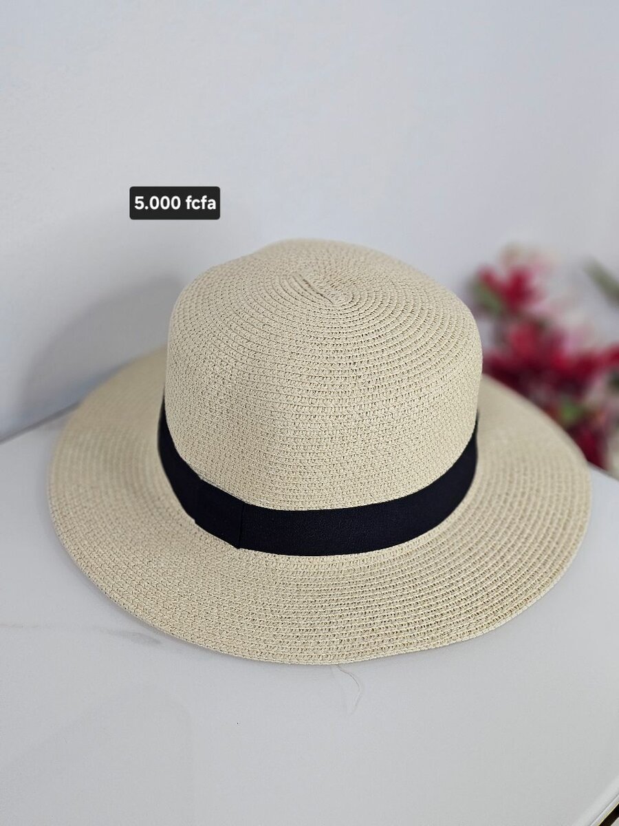 Chapeau en paille élégant