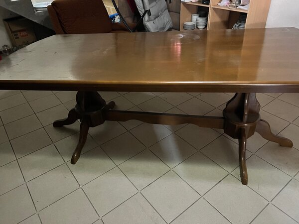 Продается б/у стол