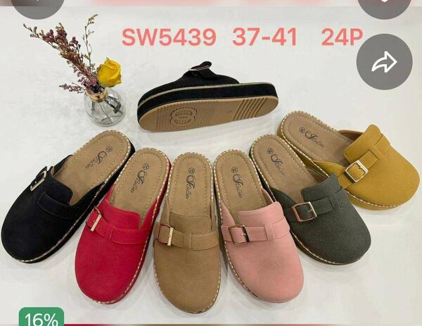 Mules colorées en daim