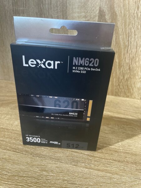 Lexar NM620