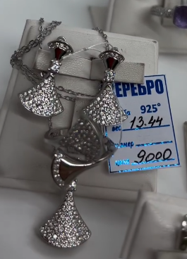 Роскошный комплект из чистого серебра 925 пробы•