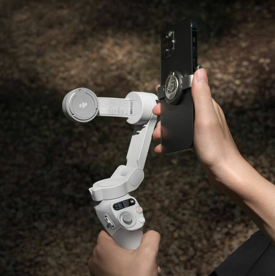 Stabilisateur DJI Osmo Mobile SE