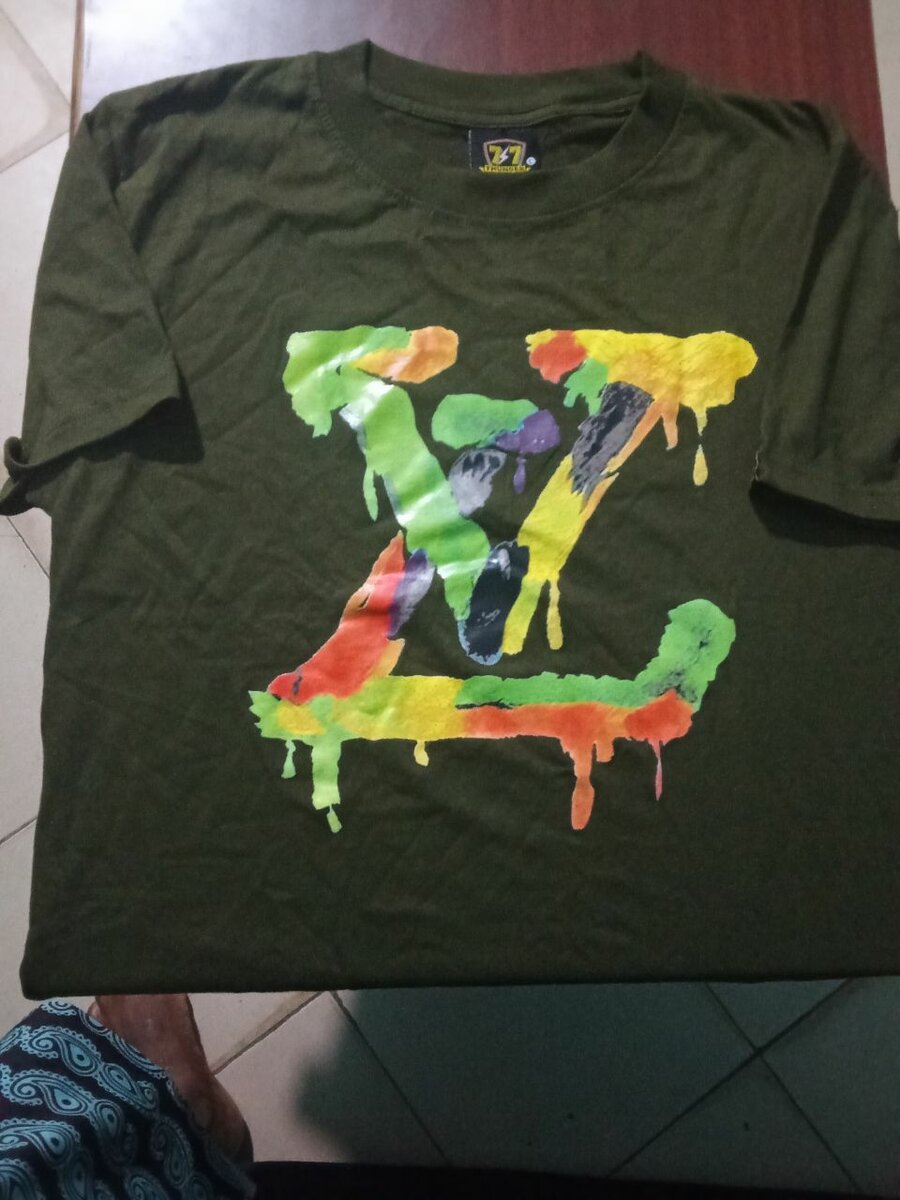 T-shirts LV Vert