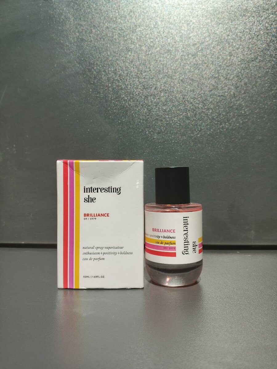 Parfum Femme INTERESTING SHE