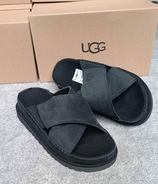 Sandales disponible