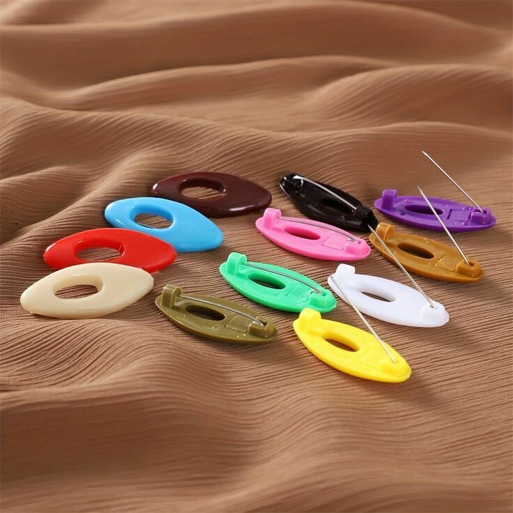 Épingles à coudre décoratives