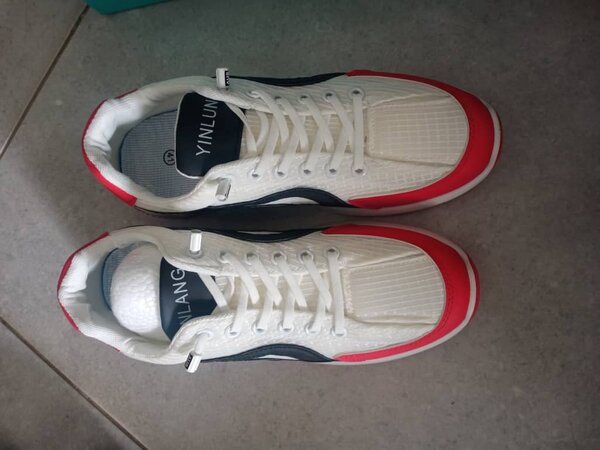 Baskets légères colorées