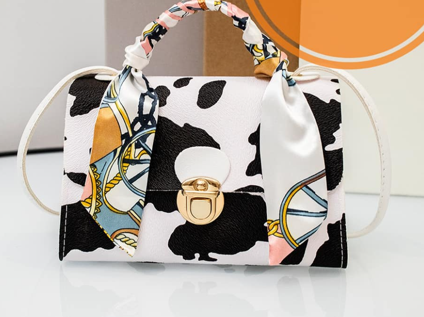 Mini bag style cow