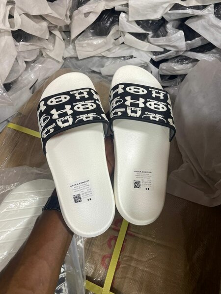 Claquettes confort stylées