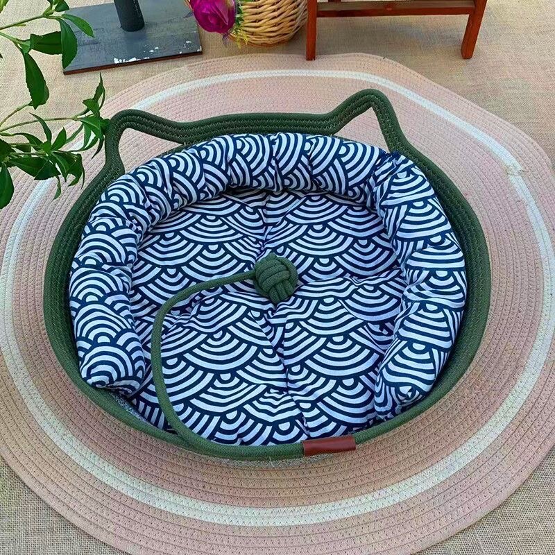 Лежанка для котят