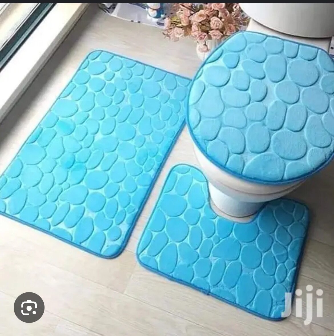 Toilet seat covers