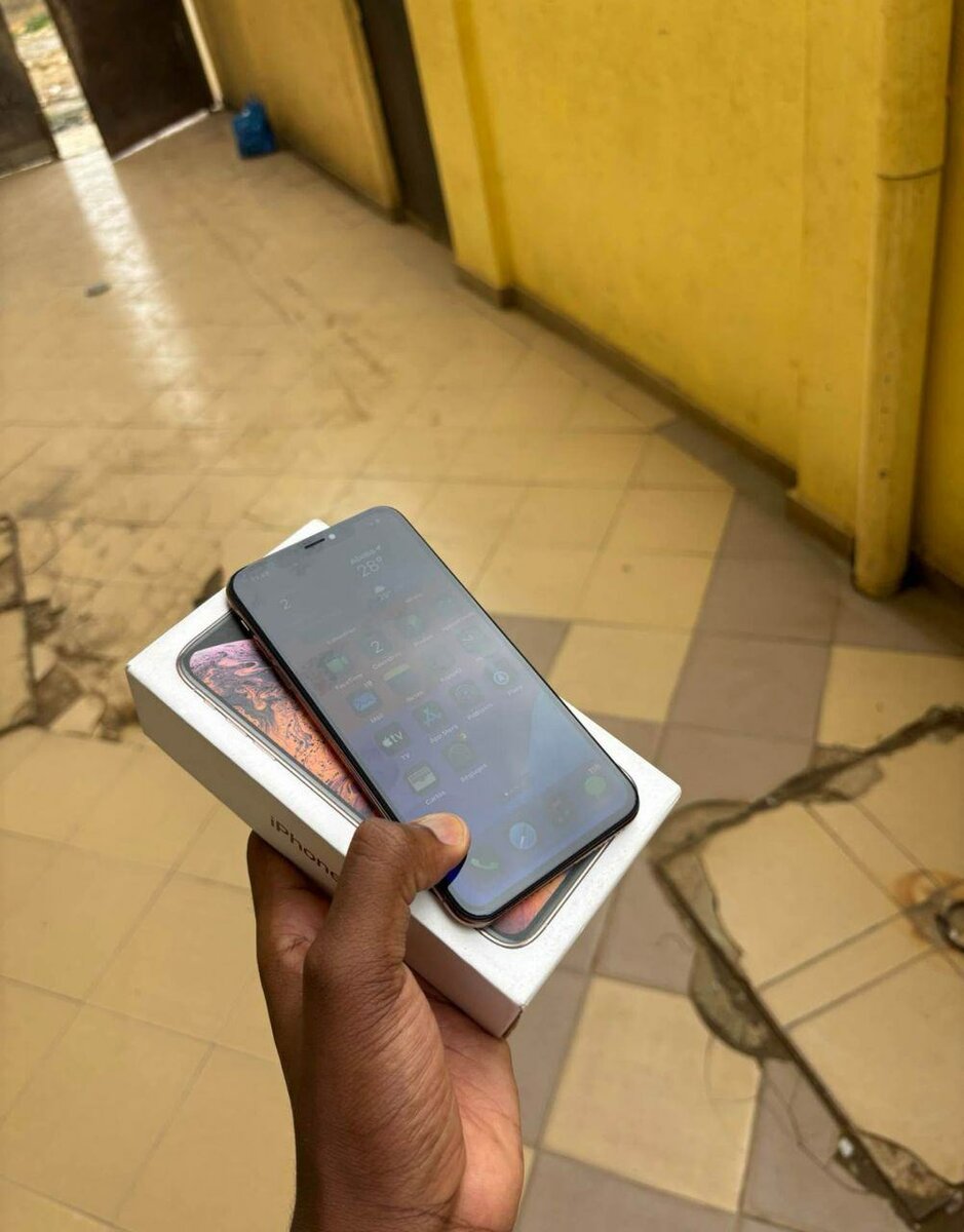 iPhone x simple 128Gio