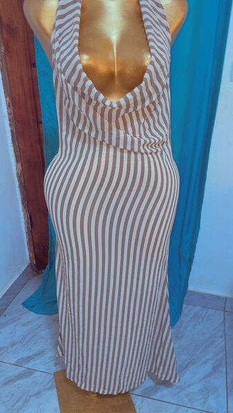 Robe longue rayée dos nu