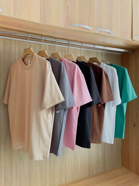 PLAIN T-SHIRT