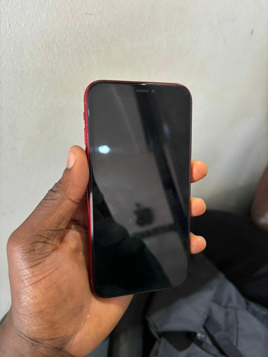IPHONE XR PROPRE  64GB