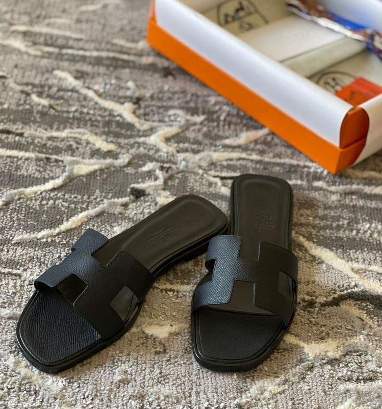 Hermes slippers