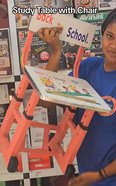 Kids study table and chair