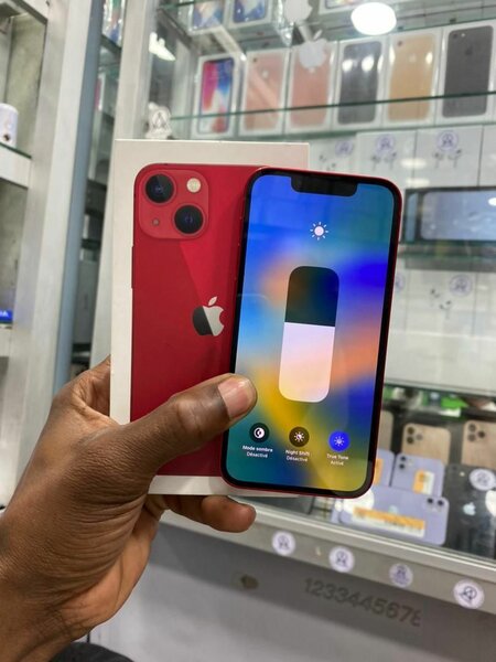 iPhone 13rouge neuf