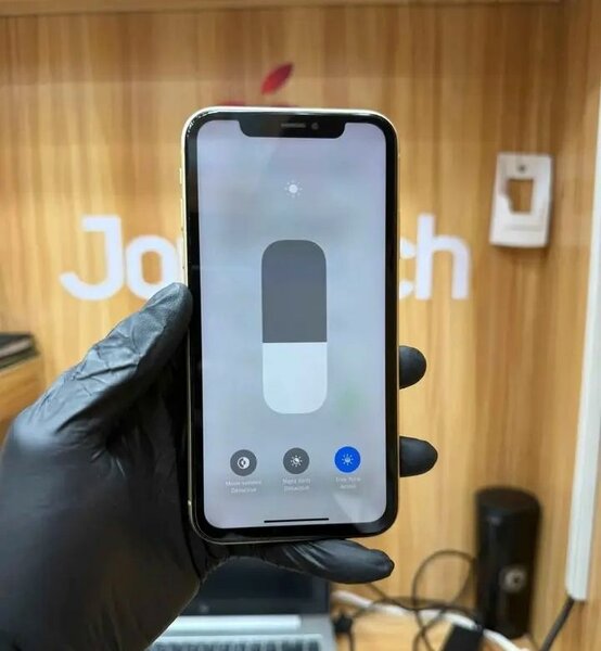 Smartphone avec écran tactile