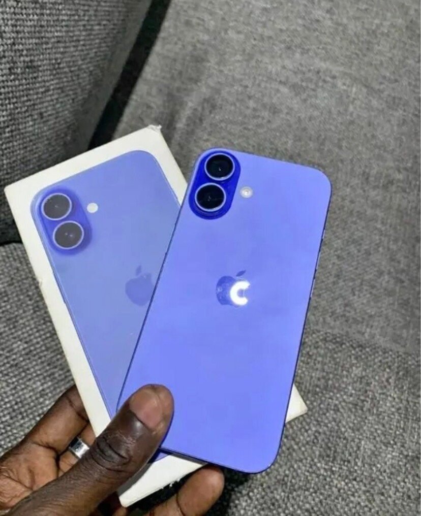 iPhone 16 simple