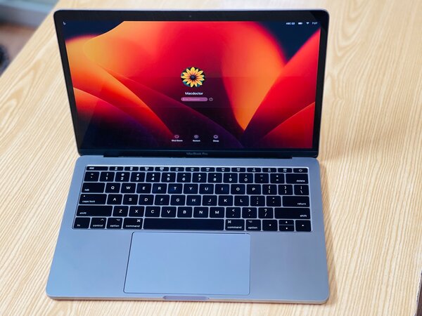 Macbook 2017 8/256
