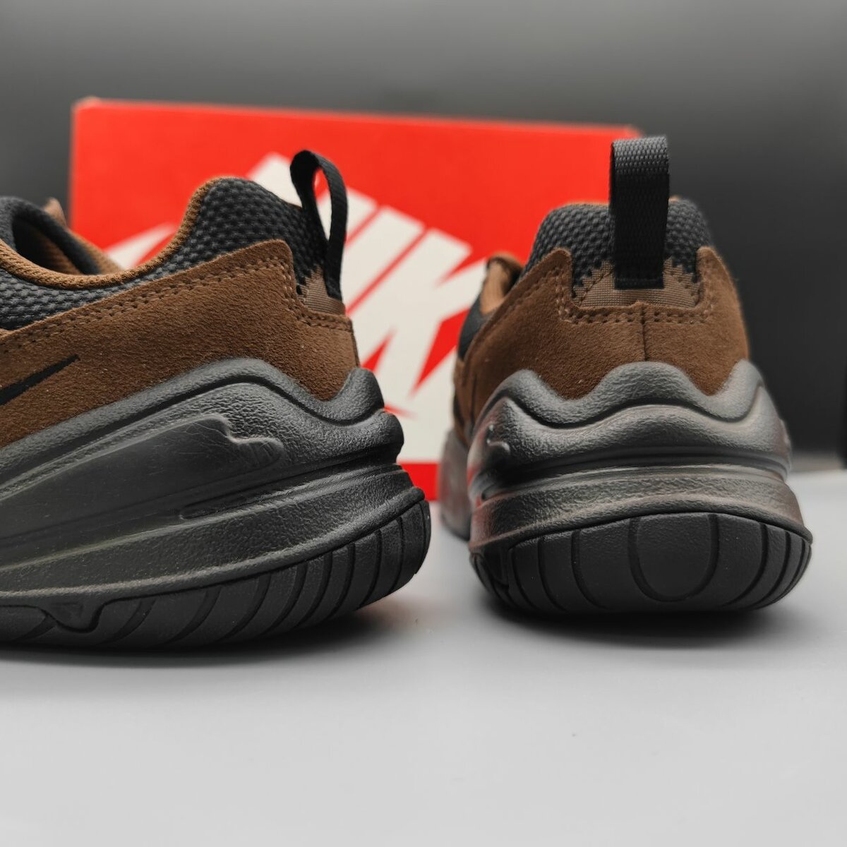 Кроссовки NIKE TECH HERA