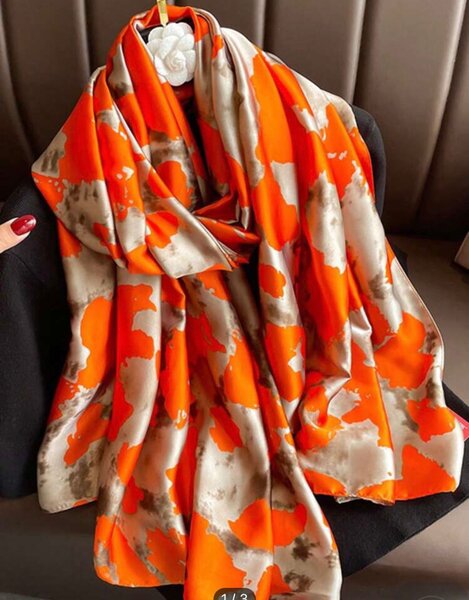 Fashionable Printed Scarf