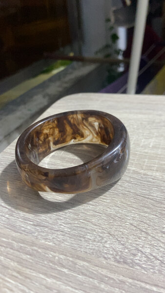 Bracelets en résine marbrée