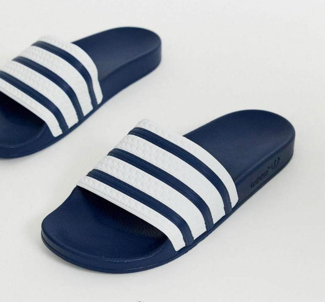 Claquettes originales