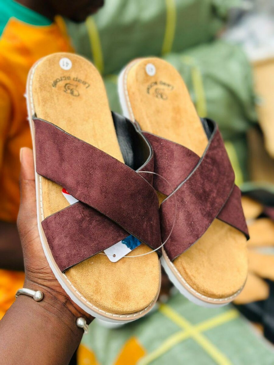 Sandales croisées pour hommes