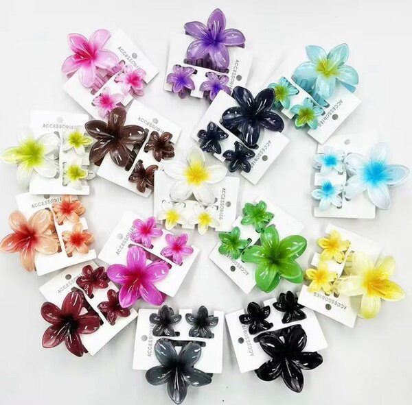 Épingles fleurs colorées