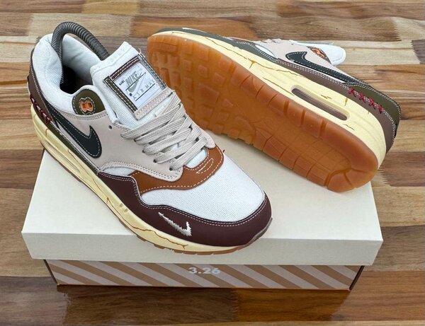 Baskets Air Max rétro stylées