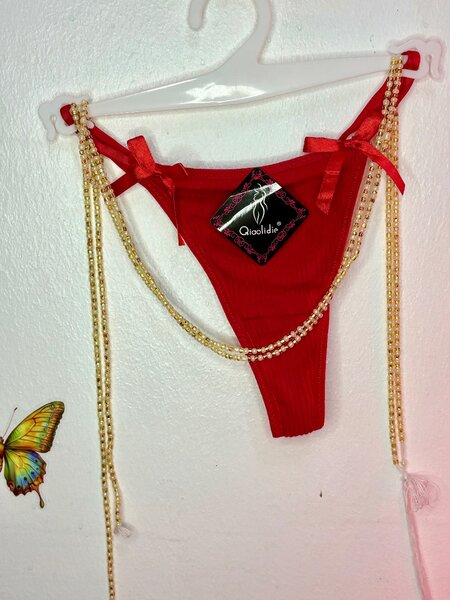 String sexy avec perles