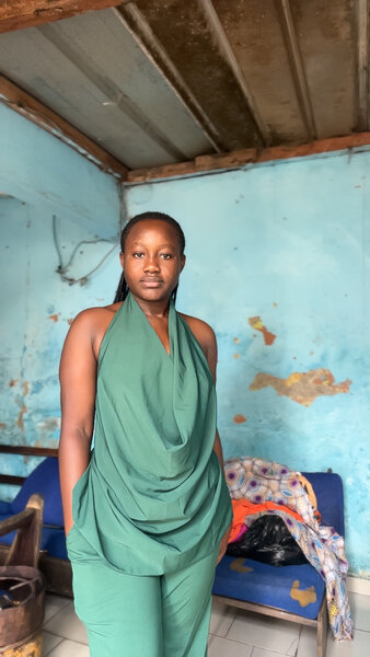 Combinaison élégante sans manches