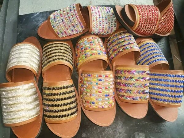 Sandales perlées femme élégantes