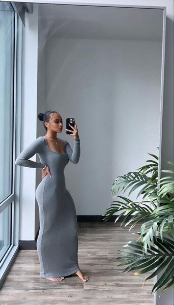 Long sleeve body dress
