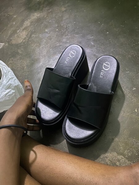 Sandales à plateforme élégantes